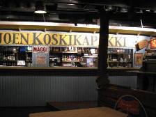 ヘルシンキ・レストランZetor内のバーカウンター