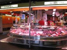 ハカニエミマーケットの肉屋さん